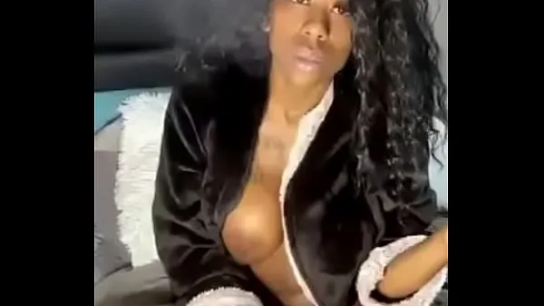 Hot She likes to play with her pussy and her tits warm Movies