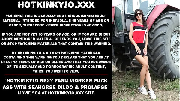 Hotte Hotkinkyjo sexy farm worker fuck her ass with XXL seahorse dildo & prolapse varme filmer