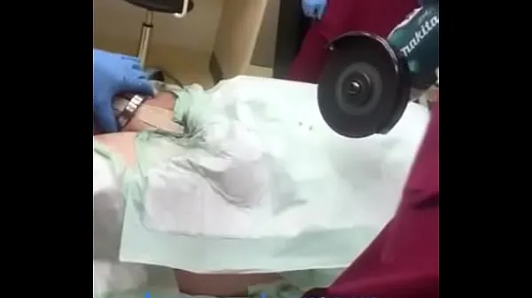 Hete This is how they took the nut out of his cock, the woman is very brave warme films