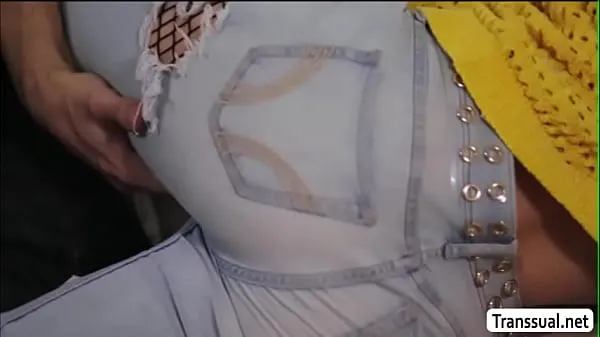 ภาพยนตร์ยอดนิยม TS Korra tries to enjoys sucking a dick เรื่องอบอุ่น