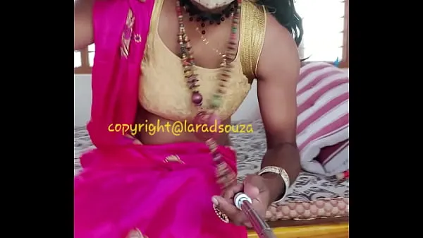 Quente Indian crossdresser Lara D'Souza sexy video in saree 2 Filmes quentes