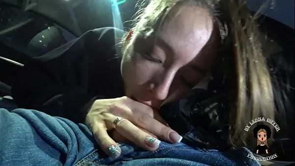 Girl Sucked Hard Dick Of A In A Car Film hangat yang hangat