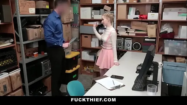 गर्म Shoplifter Teen Fucked In Security Room As Punishment गर्म फिल्में