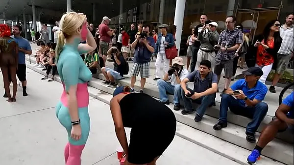 Hot Hot lady strips naked in public for body painting part 2 warm Movies