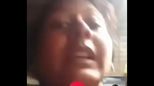 Heiße Bijits Frau zeigte ihrem Enkel ihren Duduwarme Filme