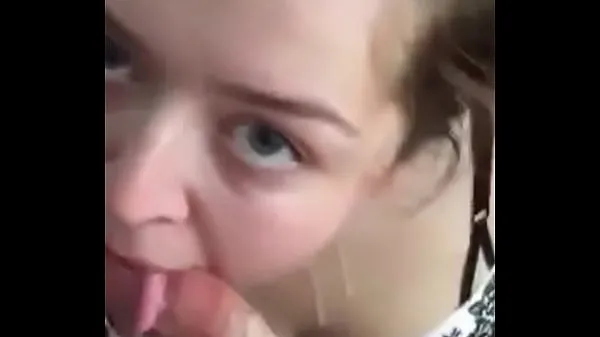 Menő video of a very horny woman sucking until the guy comes in her face (if anyone knows her or knows her name leave it in the comments meleg filmek