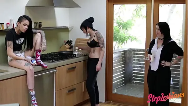 Hot Emo Nikki Hearts And Leigh Raven Love To Try A Strap-On warm Movies