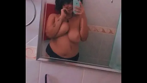 Hot babe showing off her tits on instagram - mansonn Filem hangat panas