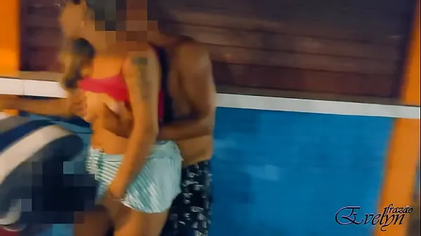 Populárne EVELYN FRAZAO SUCKING YUMMY ON THE BEACH horúce filmy
