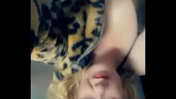 Žhavé Blonde needs her daily anal žhavé filmy