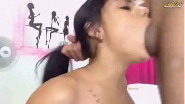 Nóng Latina cam girl sucks it like she loves it Phim ấm áp