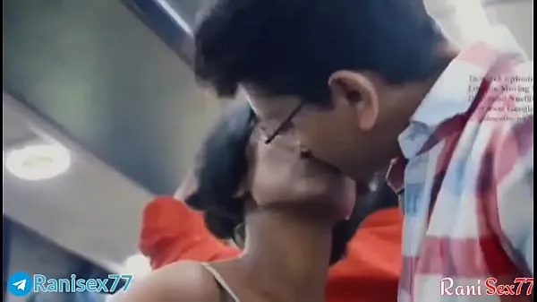 Vroči Teen girl fucked in Running bus, Full hindi audio topli filmi