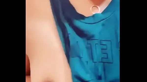 Žhavé Cute Desi Girl Removing Top and Showing Tits žhavé filmy