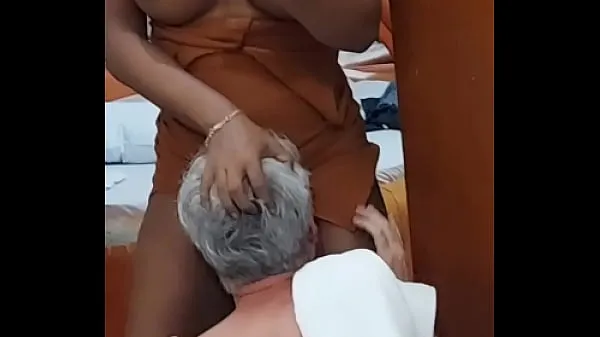 Hot Transvestite from Ribeirão humiliating a customer at a cheap motel - humiliation fetish warm Movies