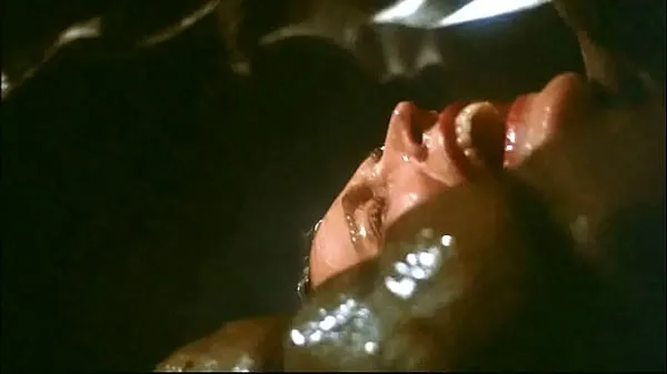 Nóng Galaxy Of Terror Worm Sex Scene 16A: It lifted her hips up high for its deeper penetration Phim ấm áp