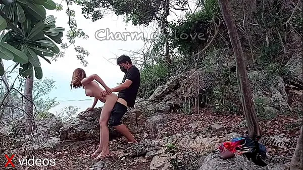 Hotte having sex on an island with a stranger varme film