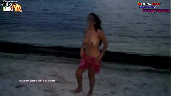 MY FIRST VIDEO ON A BEACH WITH A STRANGER Filem hangat panas