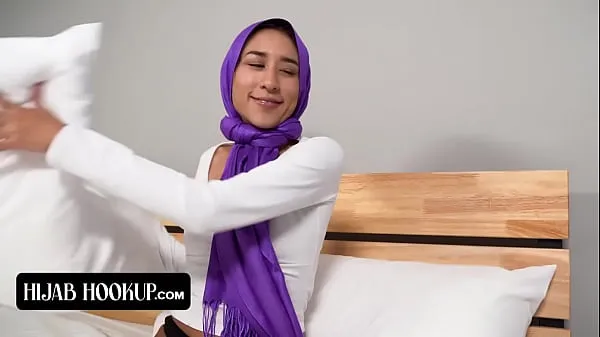 ホットな Horny Perv Peeps On Beauty Babe In Hijab Vanessa Vox 温かい映画