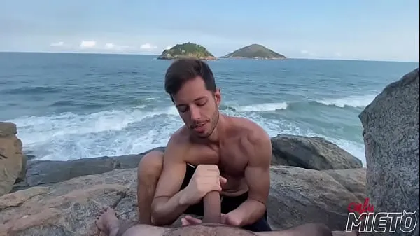 Sıcak Batendo uma punheta na praia Sıcak Filmler