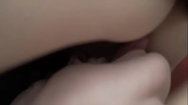 Vroči Girlfriend licking hairy pussy topli filmi