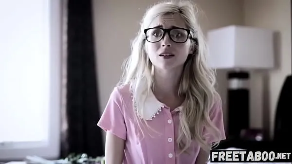 گرم Nerdy Teen In Glasses Gets Gangbanged To Save Her Bf - Full Movie On گرم فلمیں