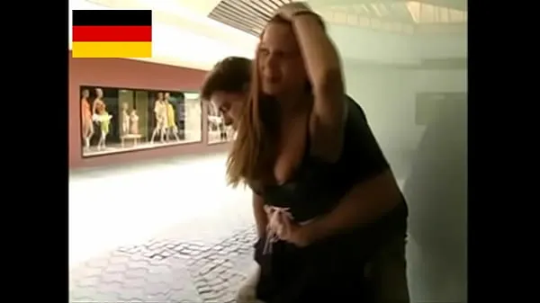 Hotte German Teen fucks in the public varme film