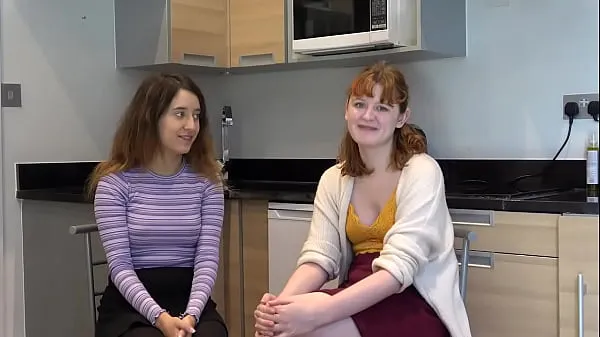 Sweet Students Celebrate a Humorous and Erotic Reunion Filem hangat panas