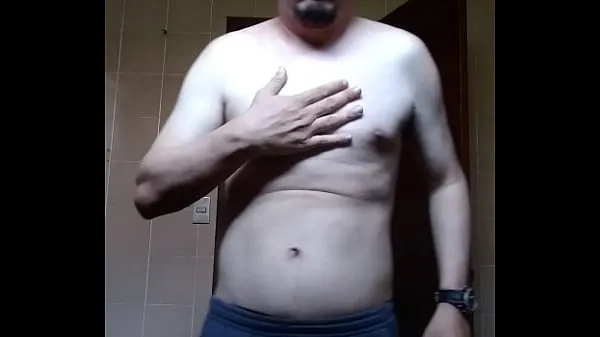 Καυτές shirtless man showing off ζεστές ταινίες