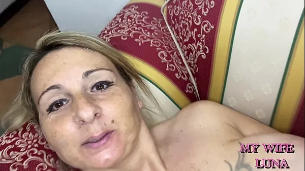 Vroči I love sucking a nice big cock before getting fucked and cum all over my face and mouth topli filmi