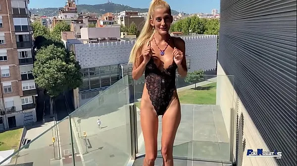 Καυτές Beautiful skinny Cuban gets nervous sucking naked in public ends up asking for milk on her big tits. Gabriela flores and Victor bloom ζεστές ταινίες