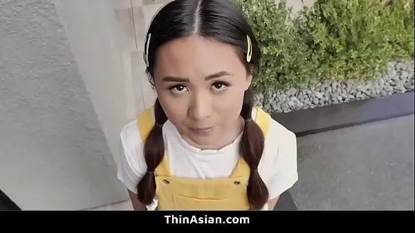 Cute Little Asian Teen Fucked By Her Neighbor Couple Film hangat yang hangat