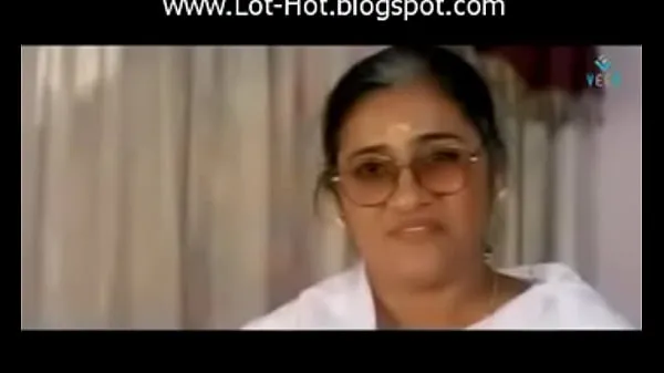 Hot Hot Mallu Aunty ACTRESS Feeling Hot With Her Boyfriend Sexy Dhamaka Videos from Indian Movies 7 warm Movies