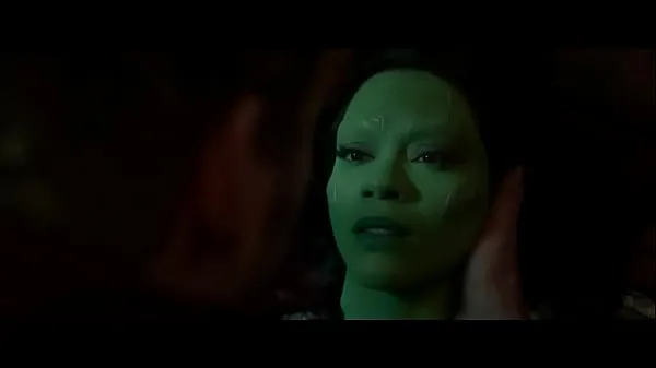 Kuumia Guardians Parody Green Alien Fucks and Sucks lämpimiä elokuvia