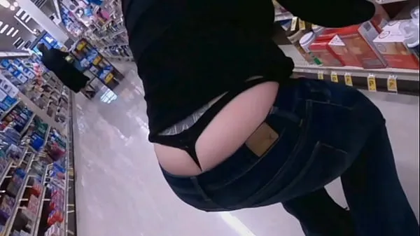 Hot Mom Showing Her Huge Booty Whale Tail Wal-Mart Shopping warm Movies