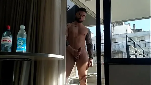 Nóng Cute Twink Spies on his Hung Stud Neighbor & Get Deeply Anal Fucked - With Alex Barcelona Phim ấm áp