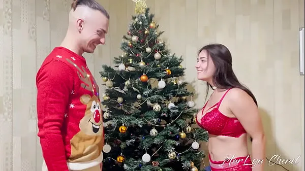 گرم Merry Christmas - She Gave Me Her Ass to Fuck, as a Gift - MarLyn Chenel گرم فلمیں