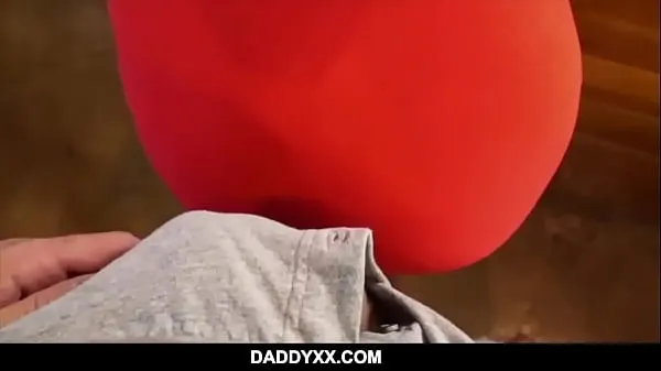 Gorące DaddyXX - Horny Intrusive step Dad Disturbing his Daughter - stepdaughter dad-fucks-daughter daughterciepłe filmy