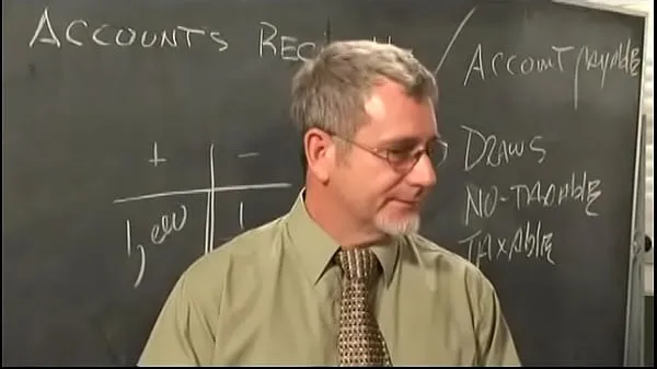 Καυτές Horny young blonde with glasses doesn't want to learn math and rides her teacher's hard fat cock ζεστές ταινίες