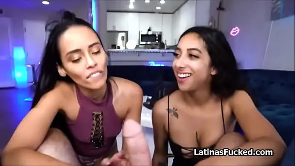 Hotte Fucking two Latina girlfriends at once and filming it varme film