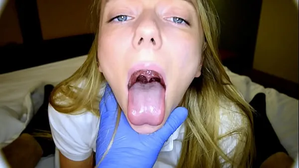 Gorące Teenager Molly Mae swallows old man's cum "I'm only nineteen. I don't know a whole lot about the word...Do you like using this little white girl like a piece of meatciepłe filmy