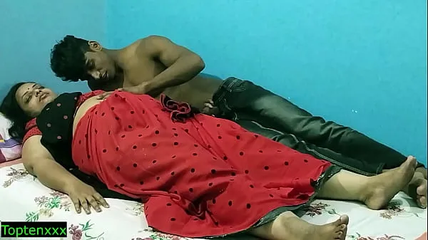 Tamil hot Bhabhi tengah malam seks asmara dengan saudara!! Seks buatan sendiri yang nyata Film hangat yang hangat