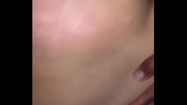 La femme salope mon ami nettoie ma bite avec de la merde Films chauds