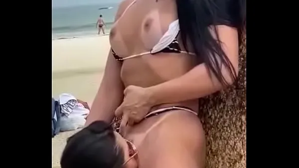 Hot TWO TESUDAS CATCHING IN PUBLIC ON THE BEACH warm Movies