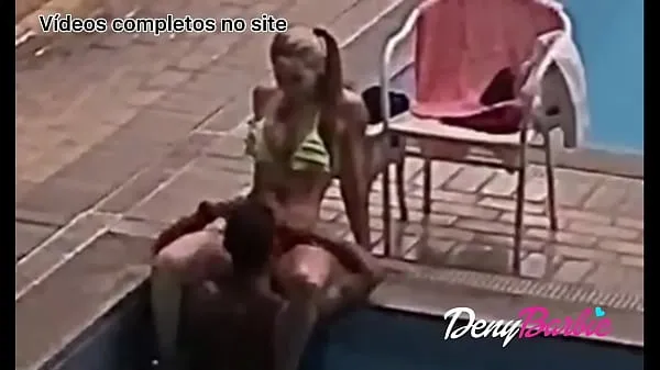 Hot Fell on the net (Negão sucking me in the club's pool) full video at warm Movies