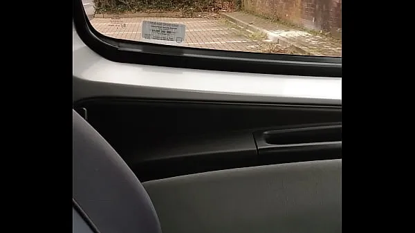 Hete Wife and fuck buddy in back of car in public carpark - fb1 warme films