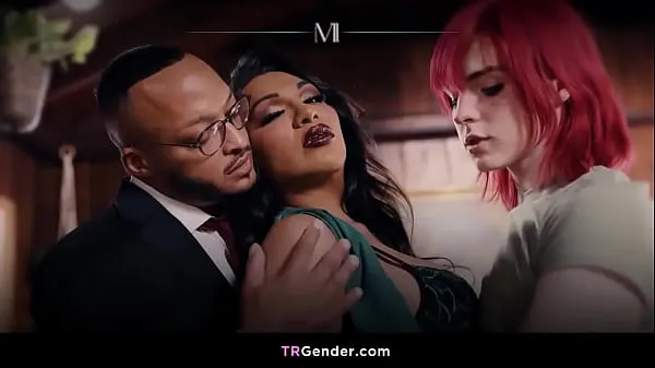 뜨거운 Hot mixed gender threesome with Jean Hollywood and Jessy Dubai 따뜻한 영화