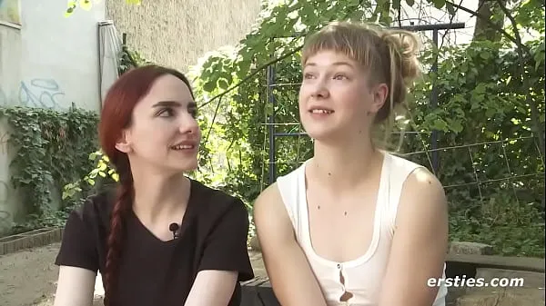 Populárne Lesbian Friends Use a Strap On horúce filmy