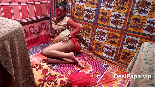 Películas calientes Indian Desi Esposa cachonda follada por su conductor con audio hindi claro - Full Desi Hard Rough Sex cálidas