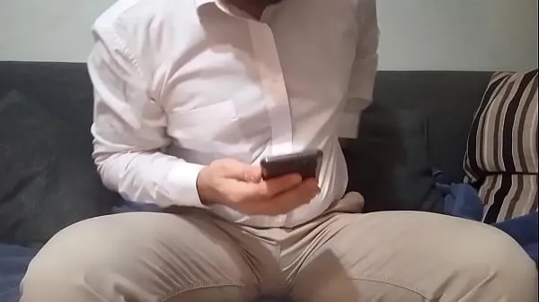 Vroči Bank executive sends a video to his client topli filmi