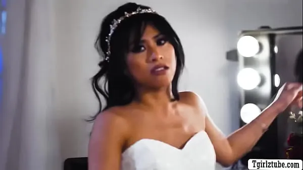 Kuumia Asian bride fucked by shemale bestfriend lämpimiä elokuvia